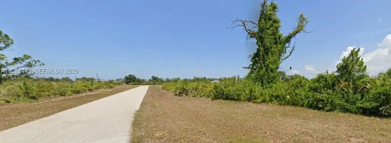 12 Trim, Other City - In The State Of Florida FL 33946 photo 3