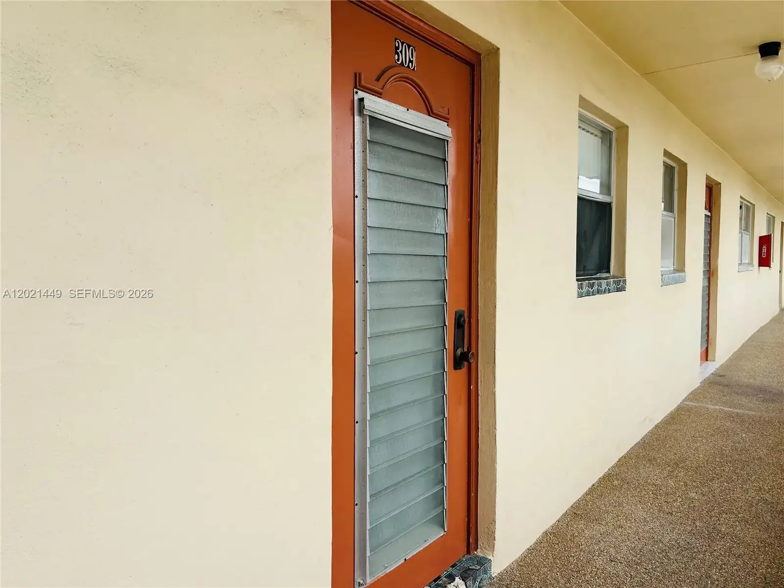 2831 E Sunrise Lakes Dr # 309, Sunrise FL 33322 photo 2