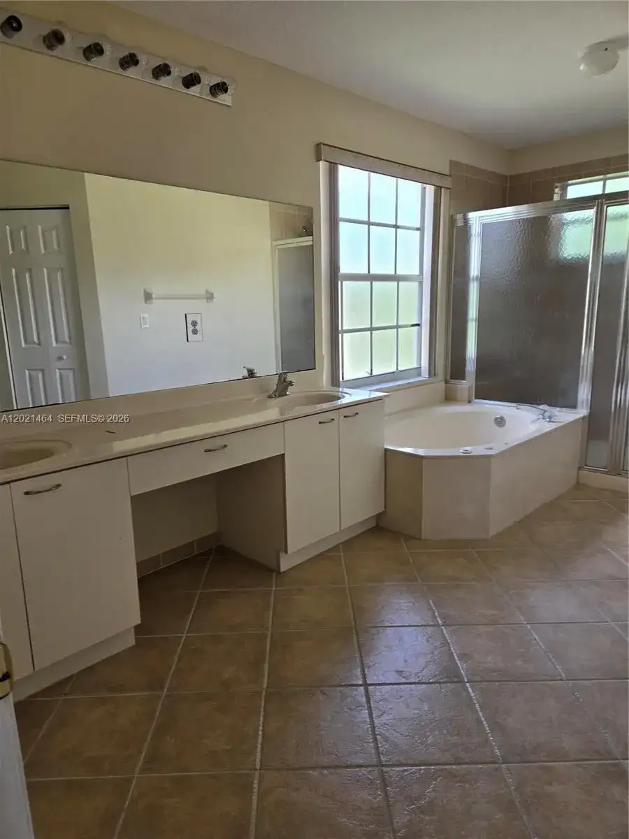 2221 Sloane Pl, Wellington FL 33414 photo 4