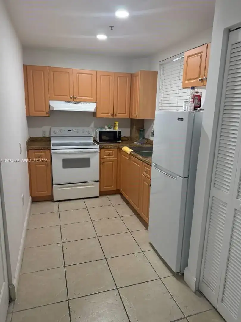 2210 NW 34th St # 101, Miami FL 33142 photo 2