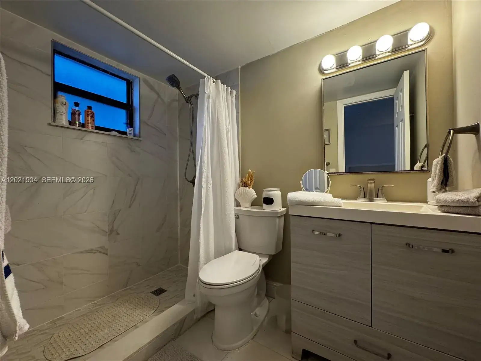 8145 NW 7th St # 112, Miami FL 33126 photo 3