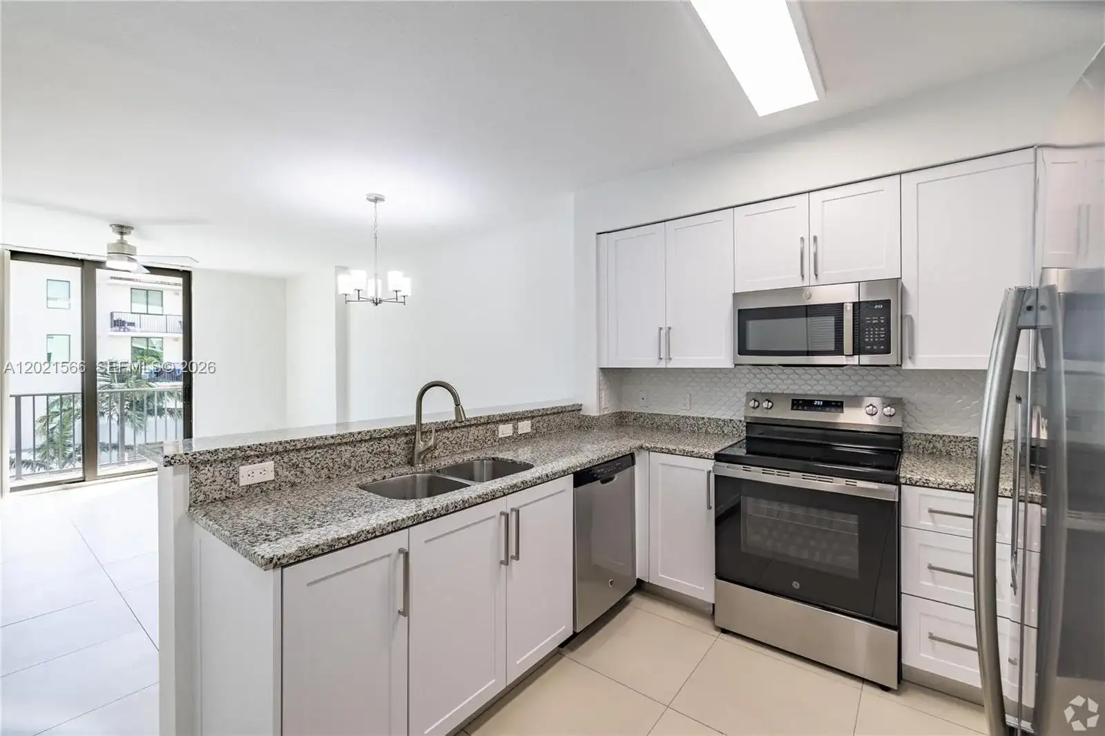 2001 ludlam # 110, West Miami FL 33147 photo 2