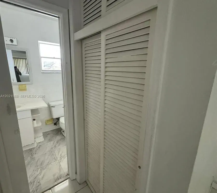 20201 NE 29th Ct # D329, Aventura FL 33180