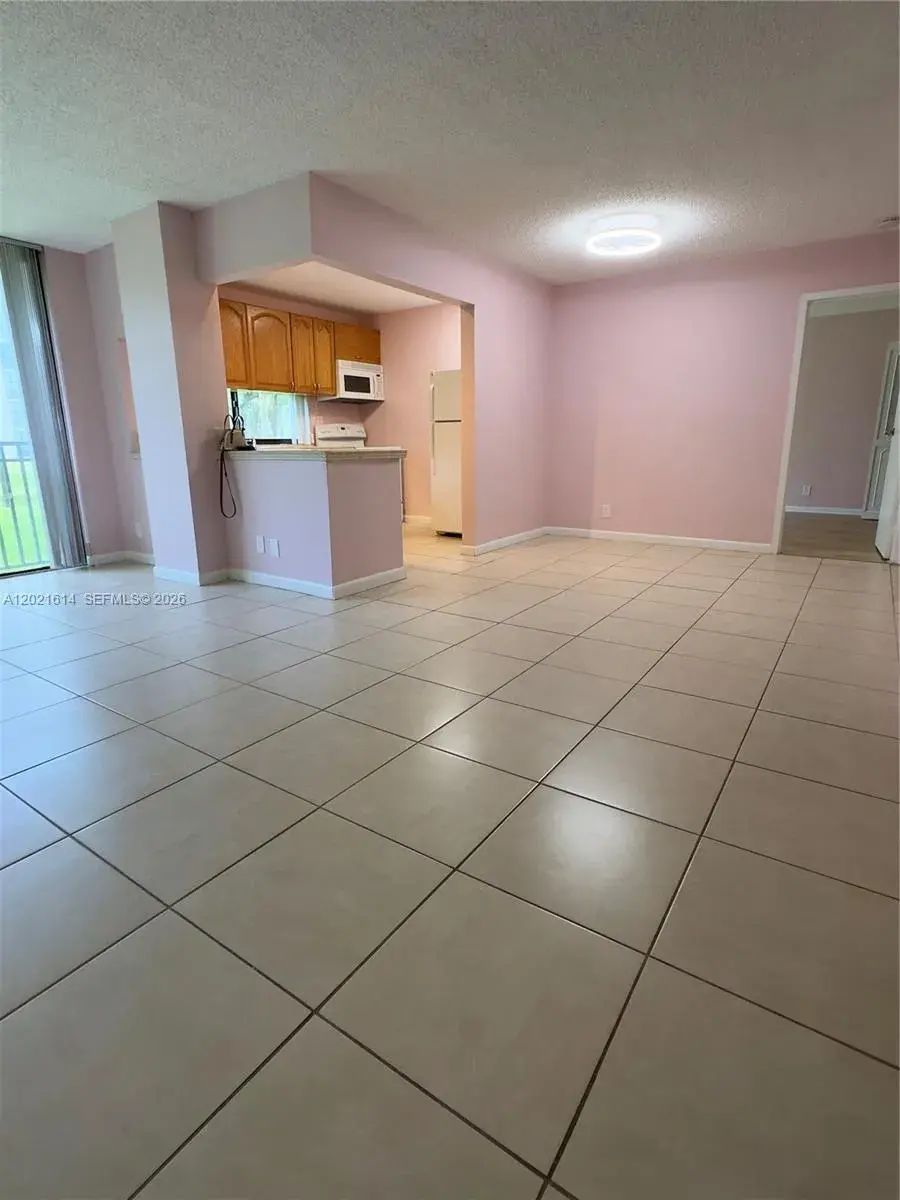 17011 N Bay Rd # 117, Sunny Isles Beach FL 33160