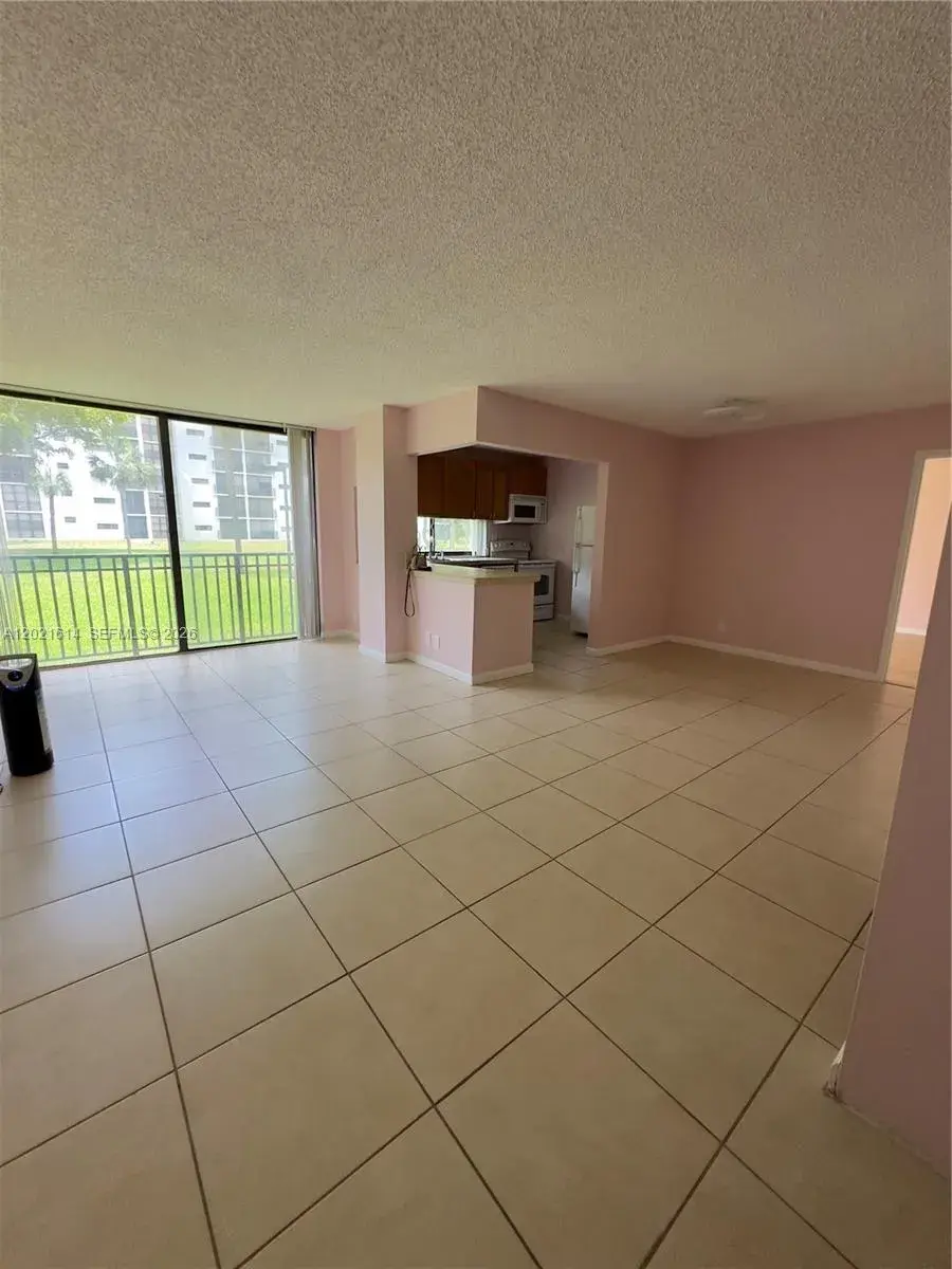 17011 N Bay Rd # 117, Sunny Isles Beach FL 33160