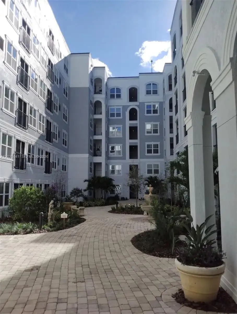204 E South street # 1061, Orlando FL 32801 photo 2