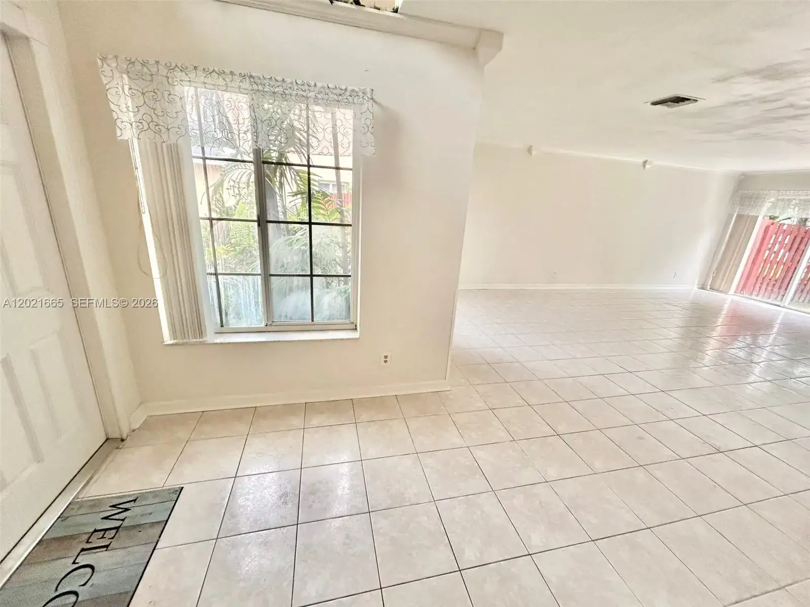 8801 SW 9th Ct, Pembroke Pines FL 33025 photo 3