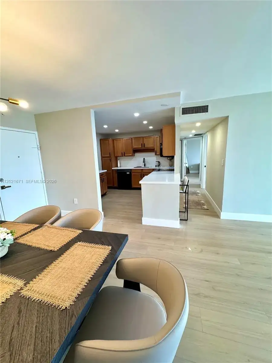 2851 NE 183rd St # 1607E, Aventura FL 33160 photo 5
