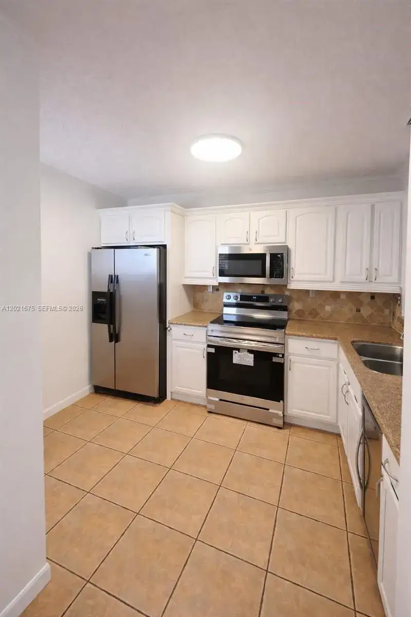 15761 SW 137 ave # 202, Miami FL 33177 photo 5