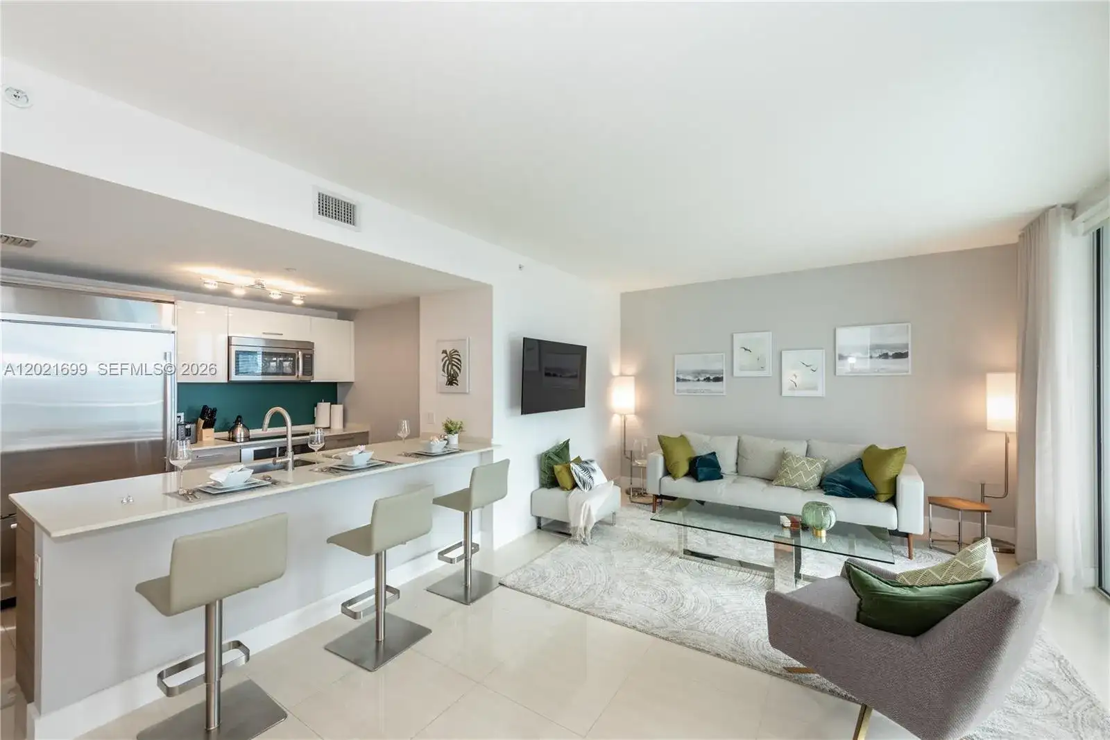 1300 Brickell Bay Dr # 2900, Miami FL 33131 photo 3