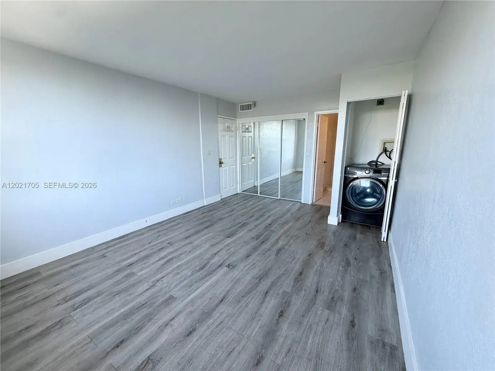 3660 NE 166th St # 414, North Miami Beach FL 33160