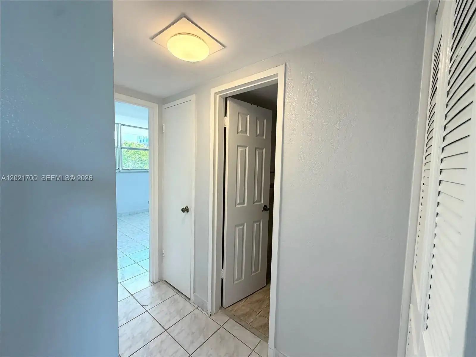 3660 NE 166th St # 414, North Miami Beach FL 33160 photo 4