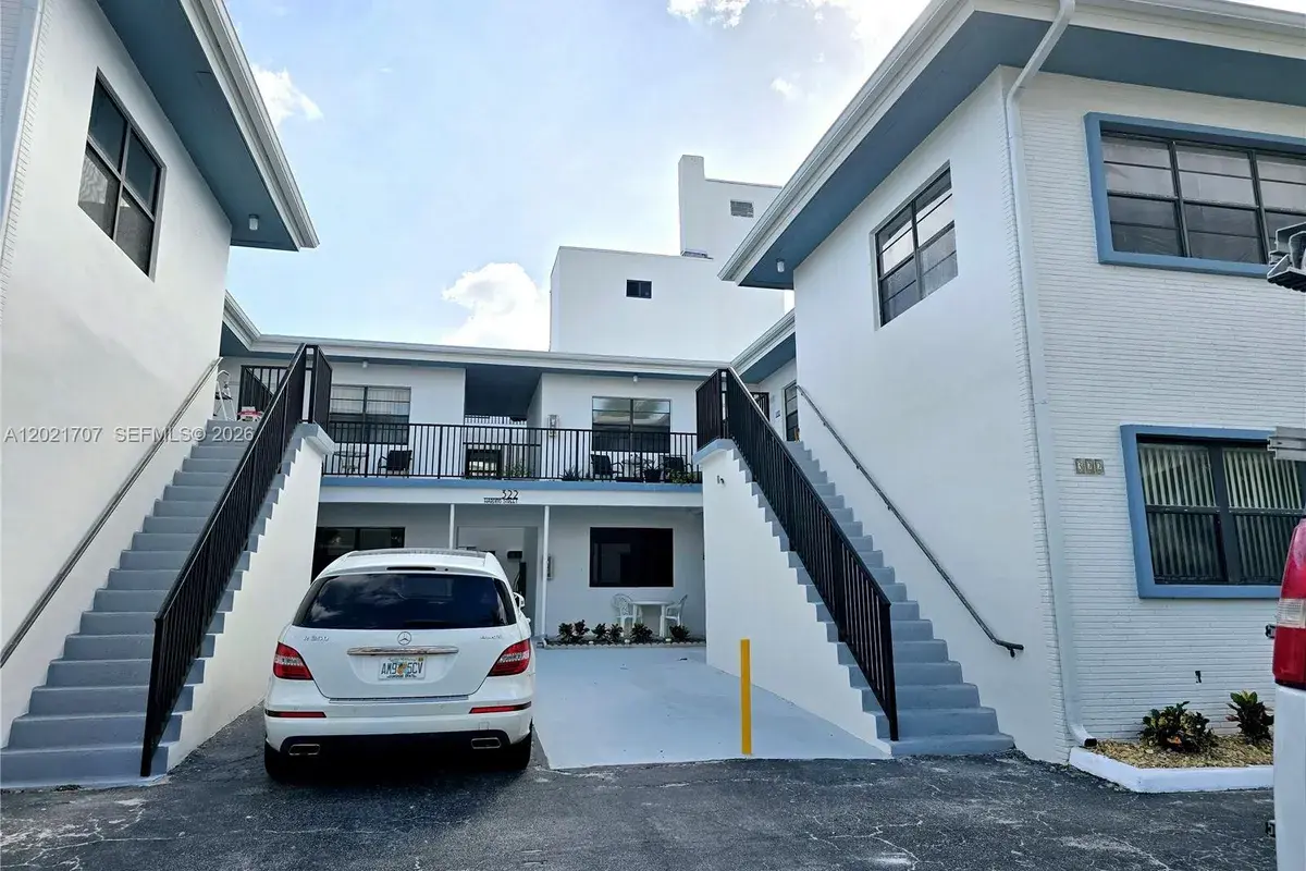 322 Harding St # B101, Hollywood FL 33019