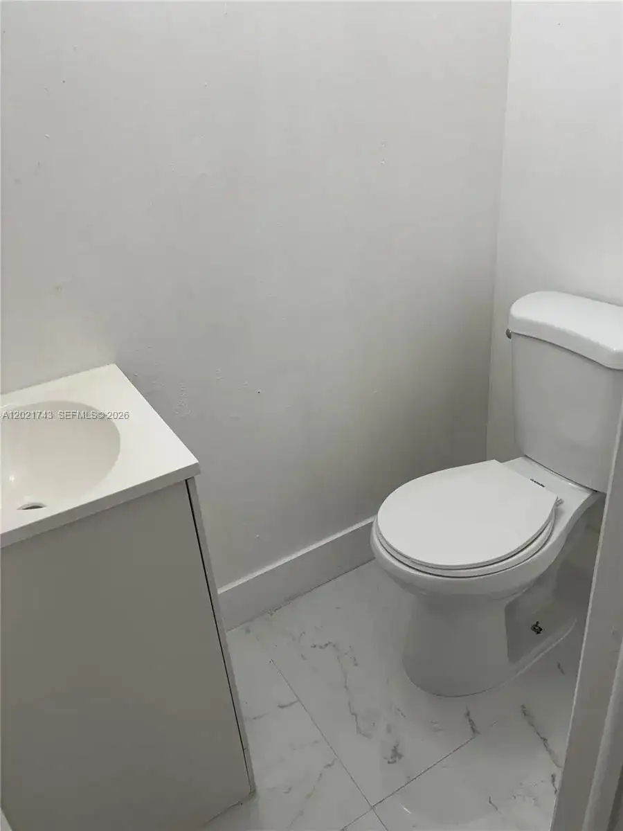 2145 NW 19th Ter # 205, Miami FL 33125 photo 5