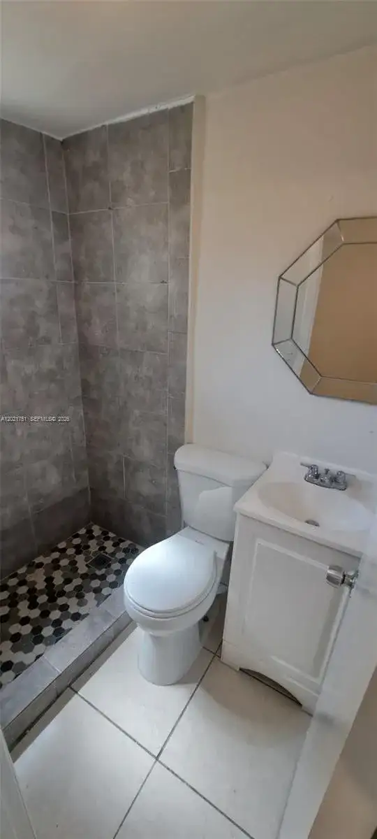 1362 SW 2nd St # 7, Miami FL 33135 photo 5