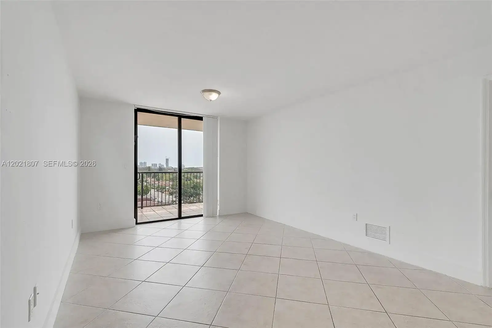 1690 SW 27th Ave # 805, Miami FL 33145 photo 5