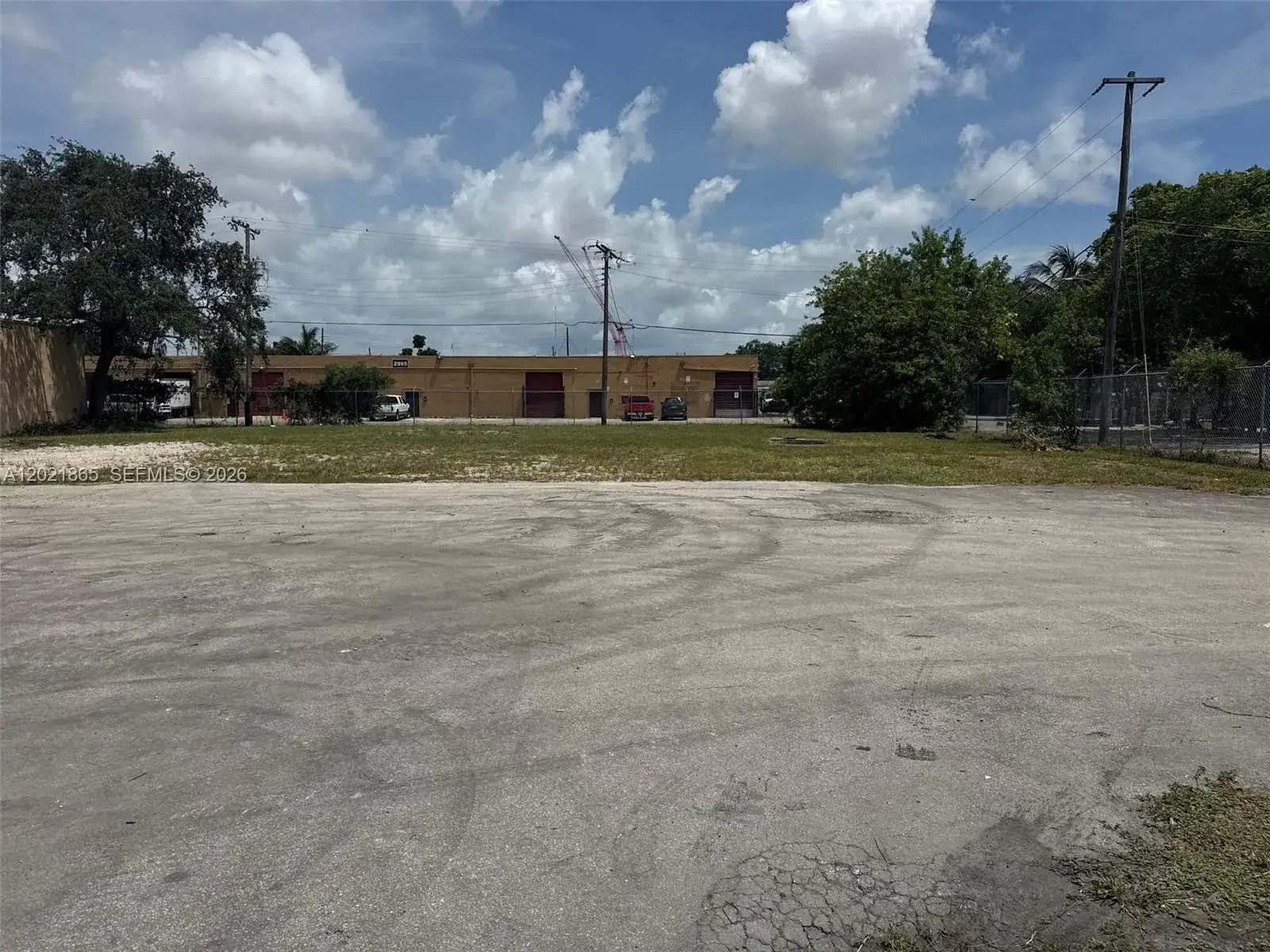 2955 NW 75th St, Miami FL 33147 photo 3