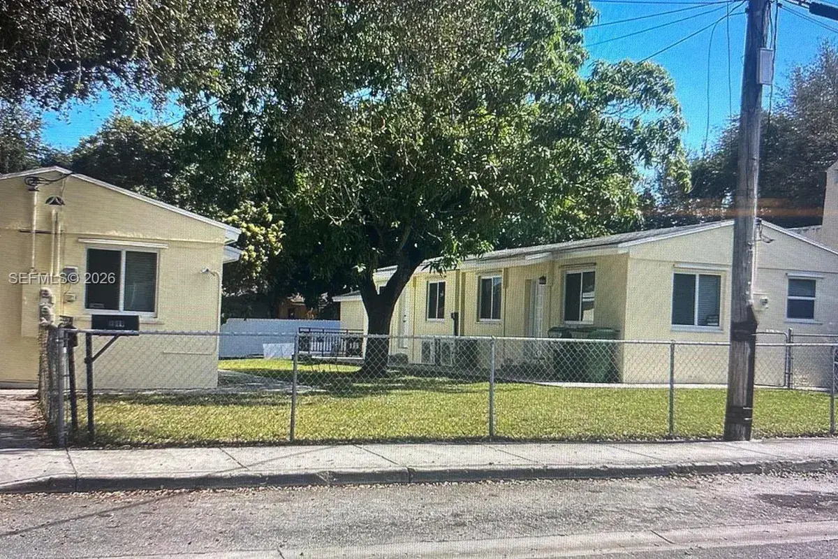 7637 NW 3rd Ave, Miami FL 33150
