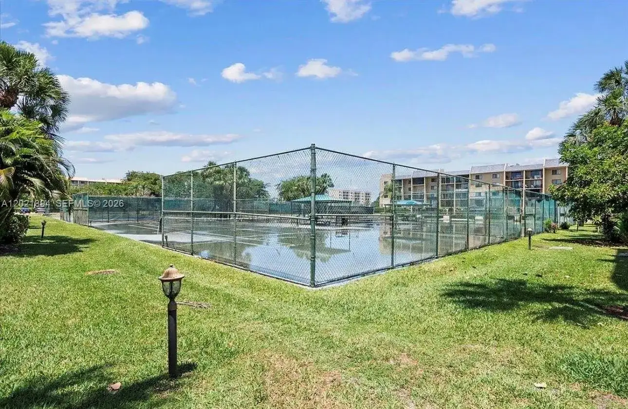 2786 Tennis Club Dr # 302, West Palm Beach FL 33417 photo 3