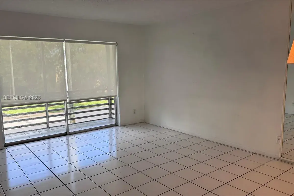 20201 NE 29th Ct # D214, Aventura FL 33180