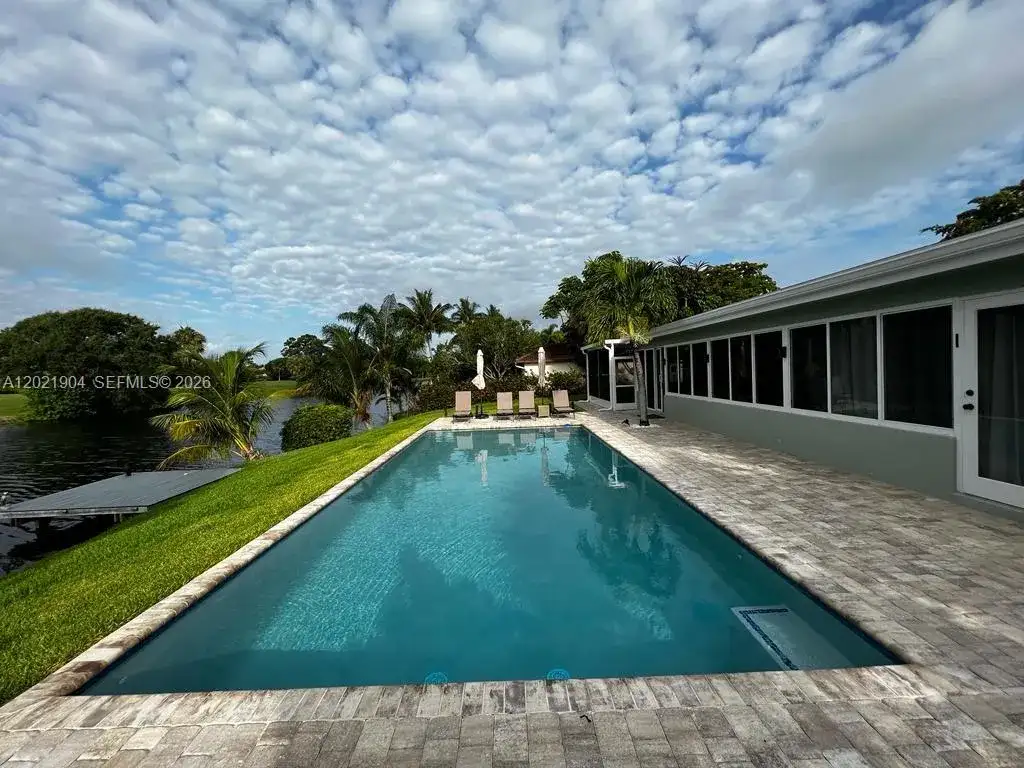 3324 Lakeview Blvd, Delray Beach FL 33445 photo 2