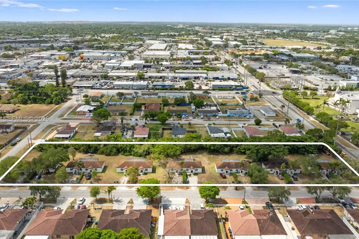 10544 SW 182nd St, Miami FL 33157