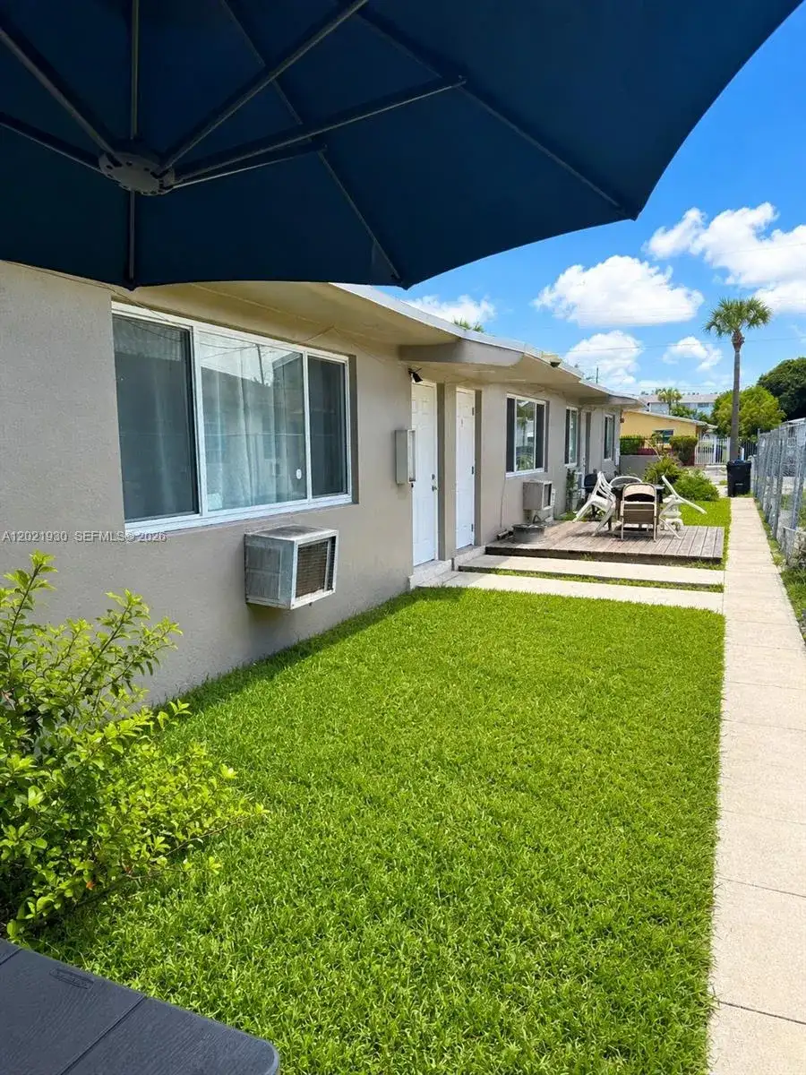 16031 NE 19th Pl, North Miami Beach FL 33162 photo 5