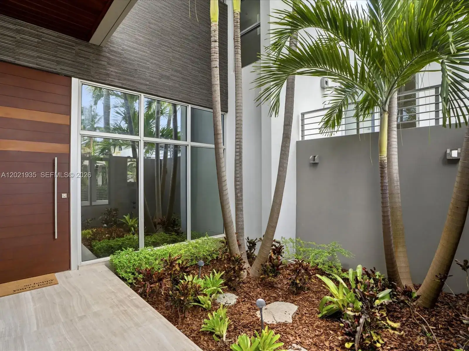 125 Hampton Ln, Key Biscayne FL 33149 photo 4