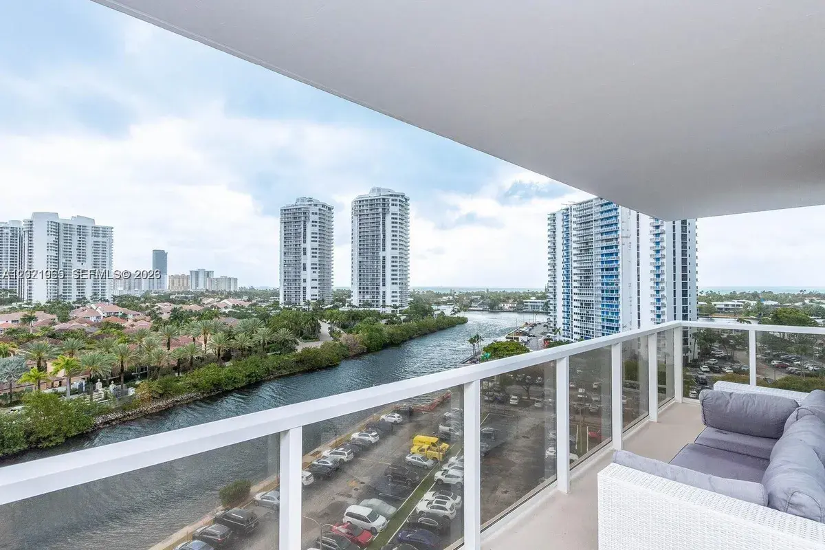 3701 N Country Club Dr # 1002, Aventura FL 33180