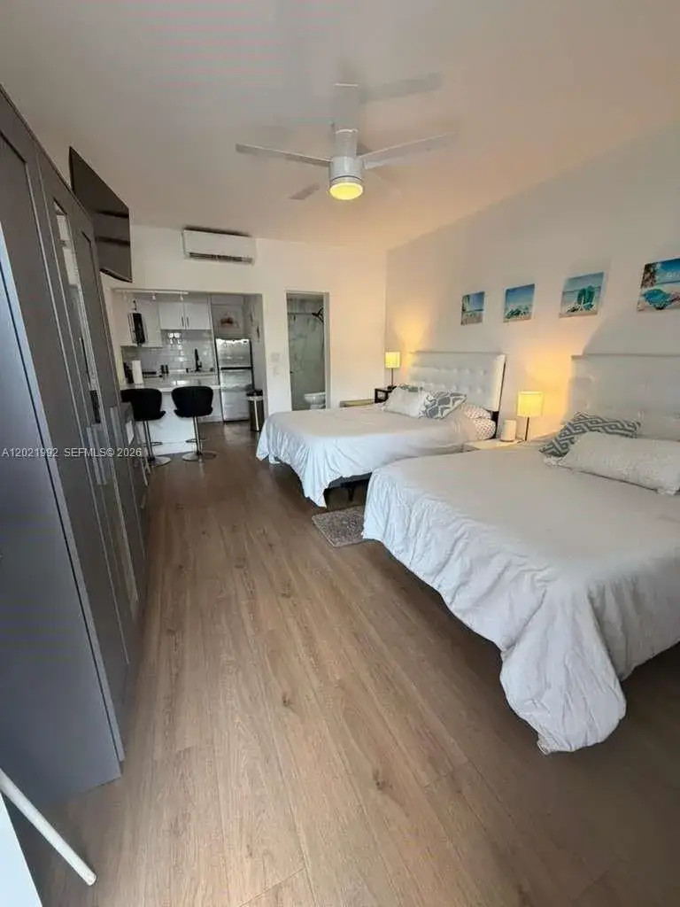 26 Diplomat Pkwy # 2214, Hallandale Beach FL 33009