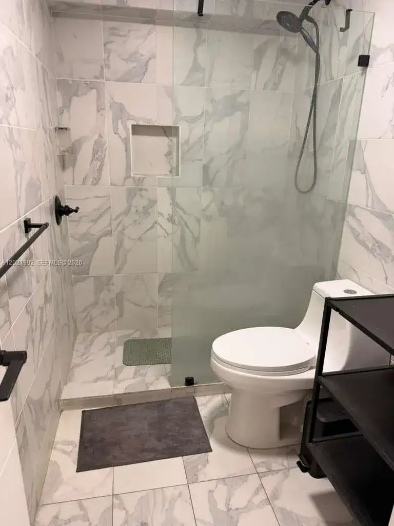 26 Diplomat Pkwy # 2214, Hallandale Beach FL 33009 photo 5