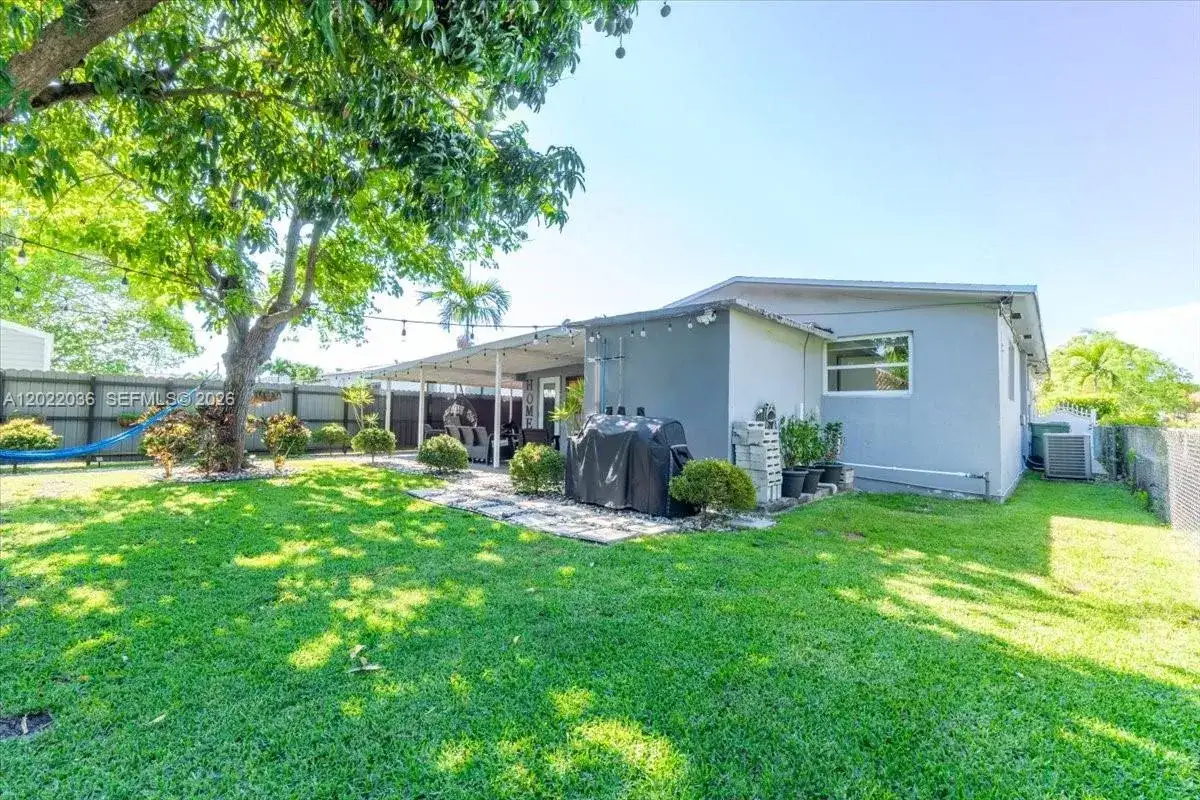 120 W 50th St, Hialeah FL 33012 photo 3