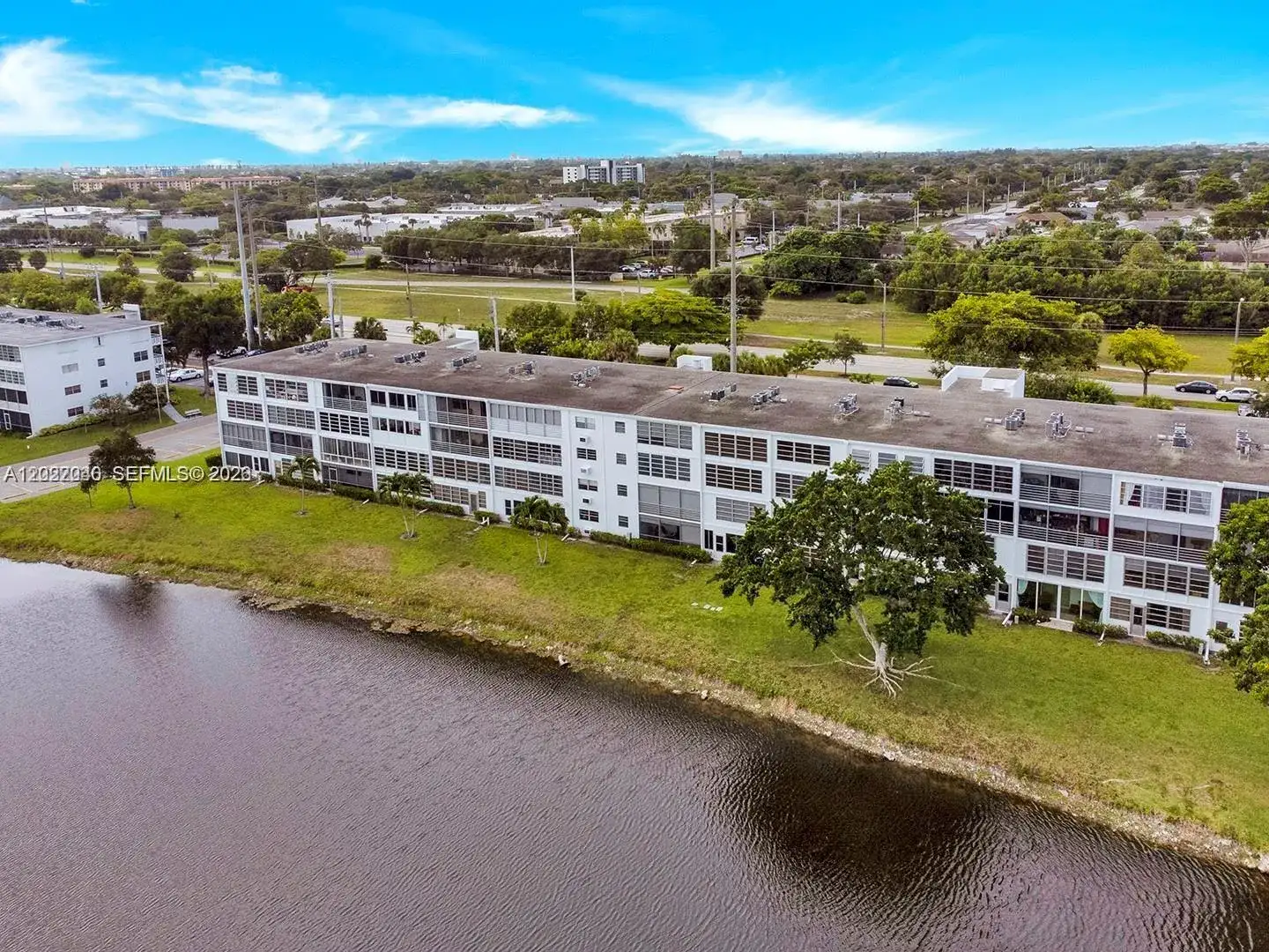 4052 E Harwood E # 4052, Deerfield Beach FL 33442 photo 4