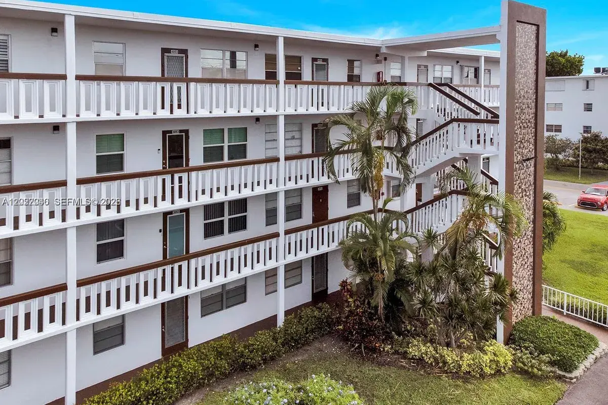 4052 E Harwood E # 4052, Deerfield Beach FL 33442