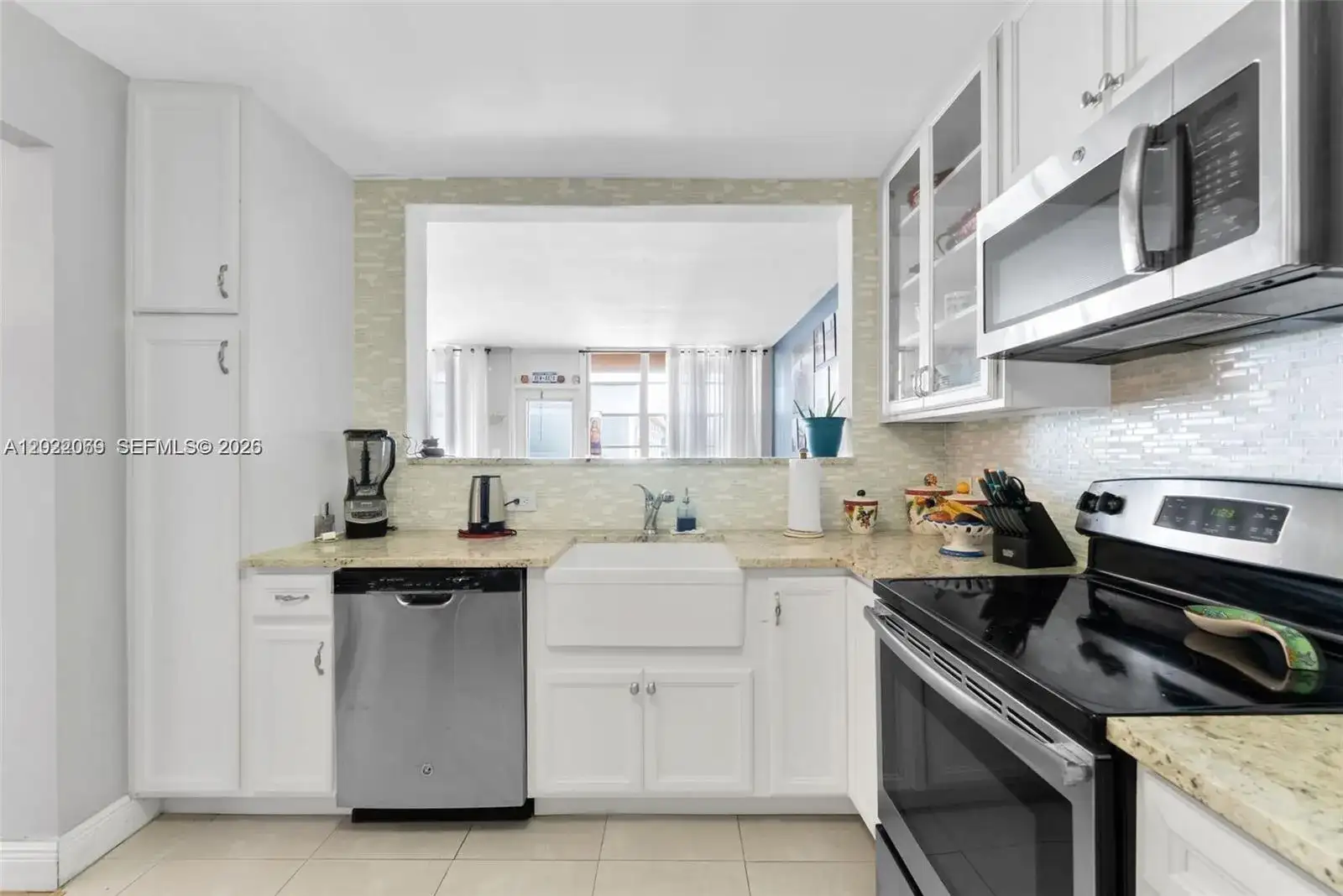 2025 NE 164th St # 808, North Miami Beach FL 33162 photo 3