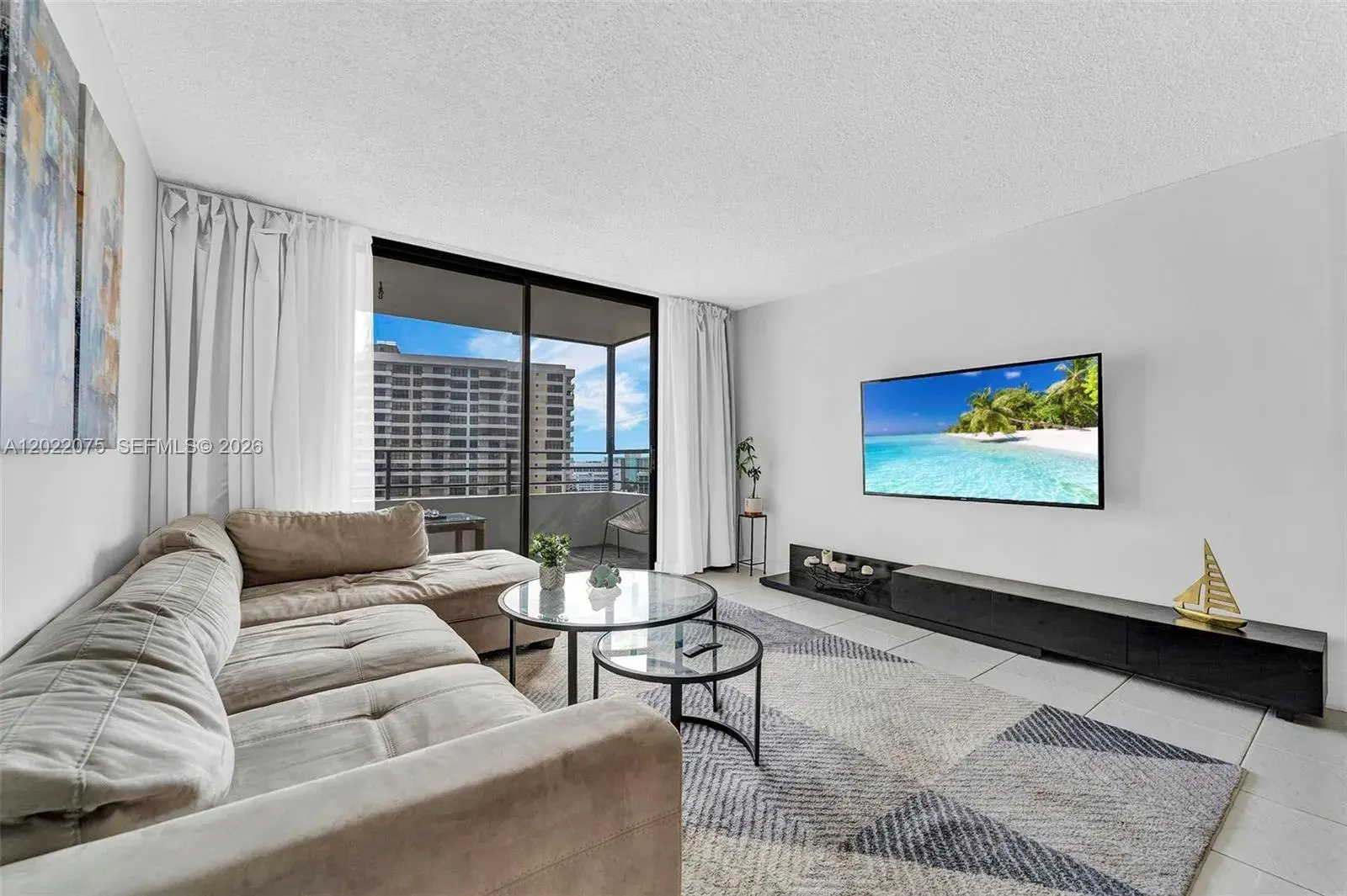 600 Three Islands Blvd # 1615, Hallandale Beach FL 33009