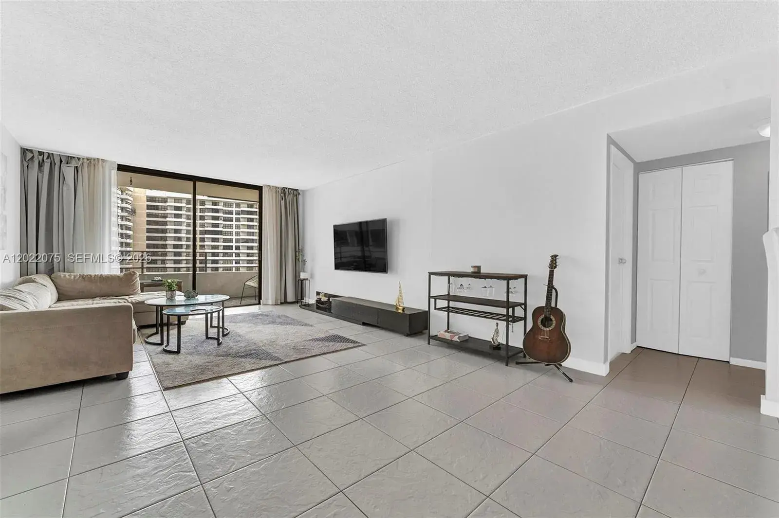 600 Three Islands Blvd # 1615, Hallandale Beach FL 33009