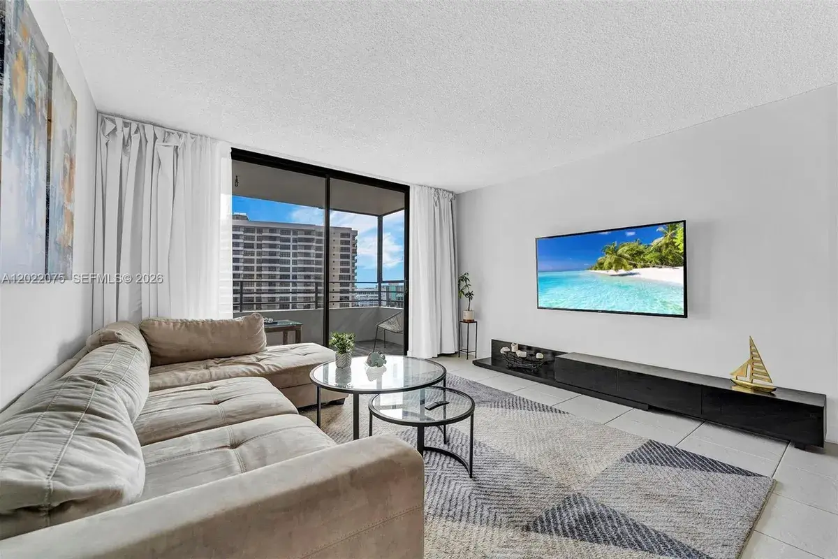 600 Three Islands Blvd # 1615, Hallandale Beach FL 33009