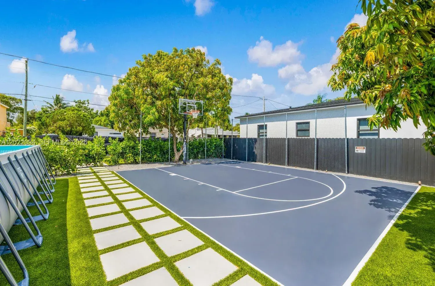 111 NW 53rd St, Miami FL 33127