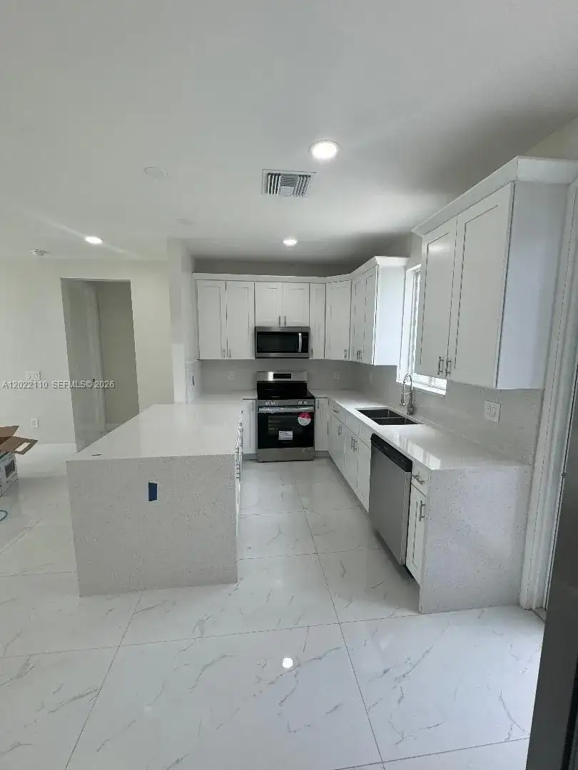 55 S Colin ave, Lehigh Acres FL 33976 photo 4
