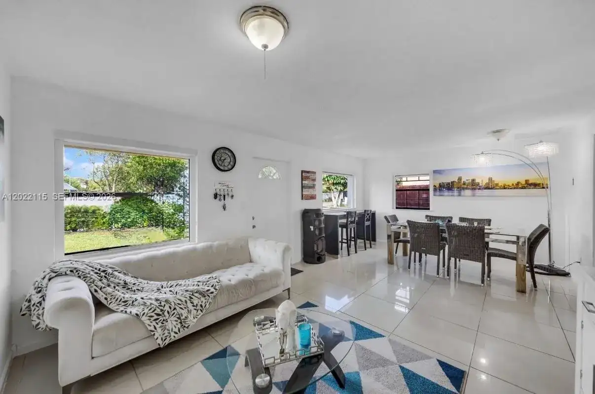 2411 Fletcher St, Hollywood FL 33020 photo 4
