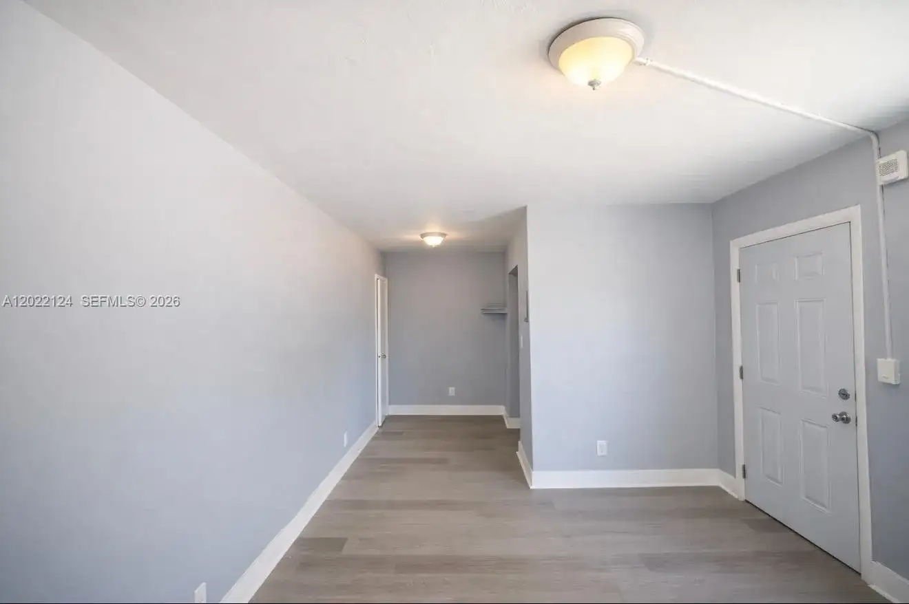 6080 W Flagler St # 6, Miami FL 33144 photo 4