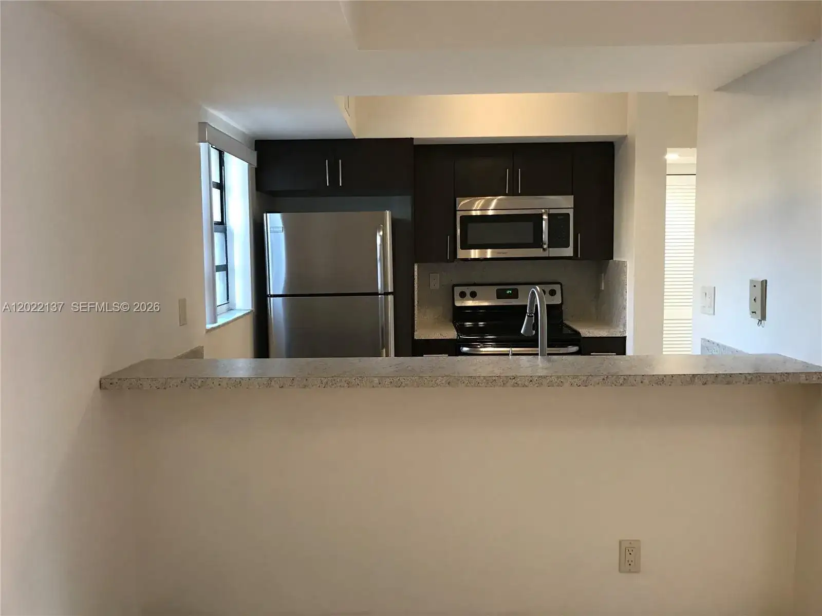 18224 Mediterranean Blvd # 17, Miami FL 33015 photo 4