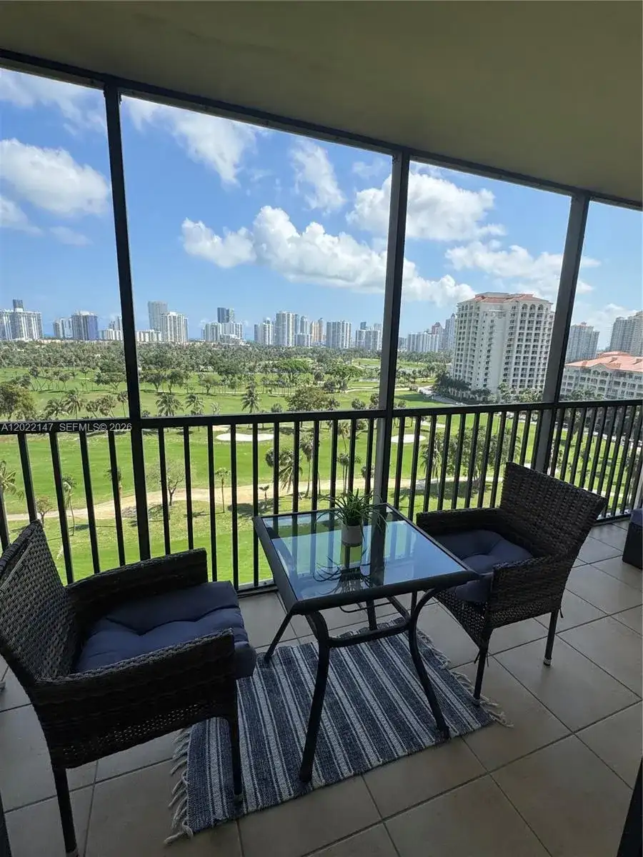 20335 W Country Club Dr # 1205, Aventura FL 33180 photo 3