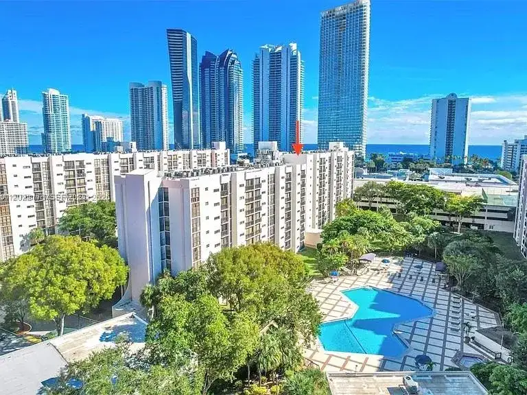 17011 N Bay Rd # 1018, Sunny Isles Beach FL 33160 photo 3