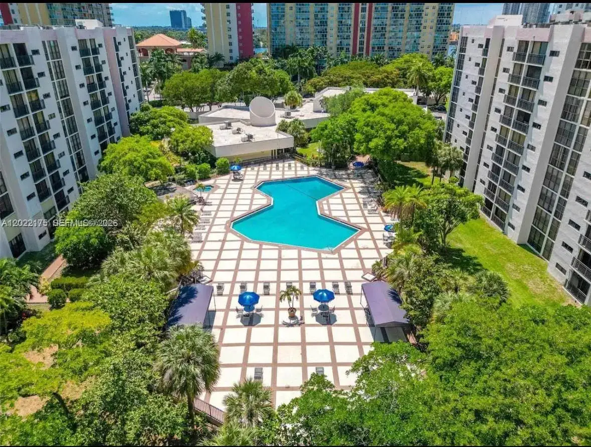 17011 N Bay Rd # 1018, Sunny Isles Beach FL 33160 photo 4