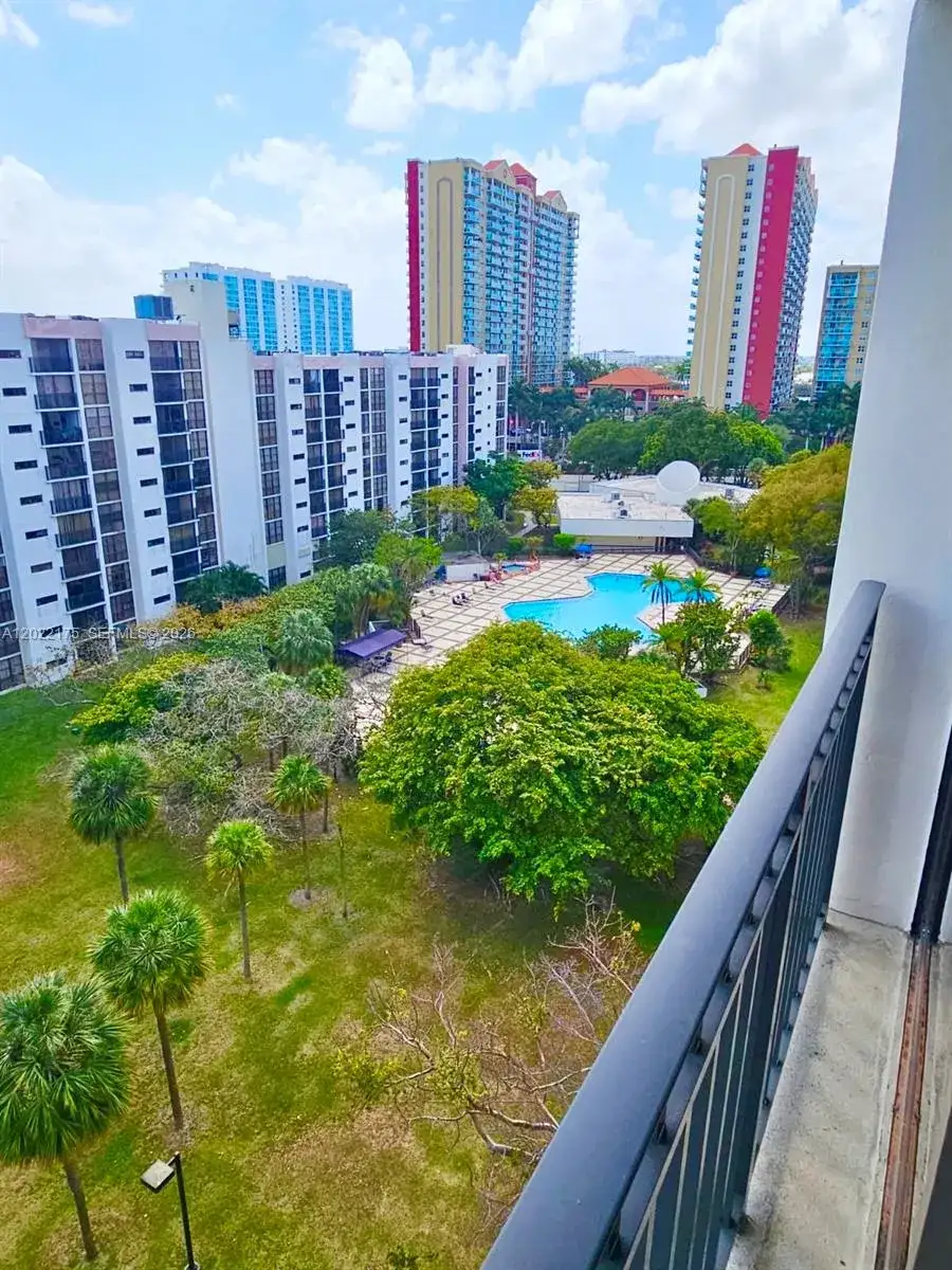 17011 N Bay Rd # 1018, Sunny Isles Beach FL 33160 photo 5