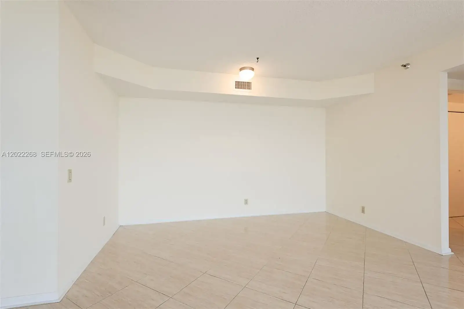 3610 Yacht Club Dr # 511, Aventura FL 33180 photo 2