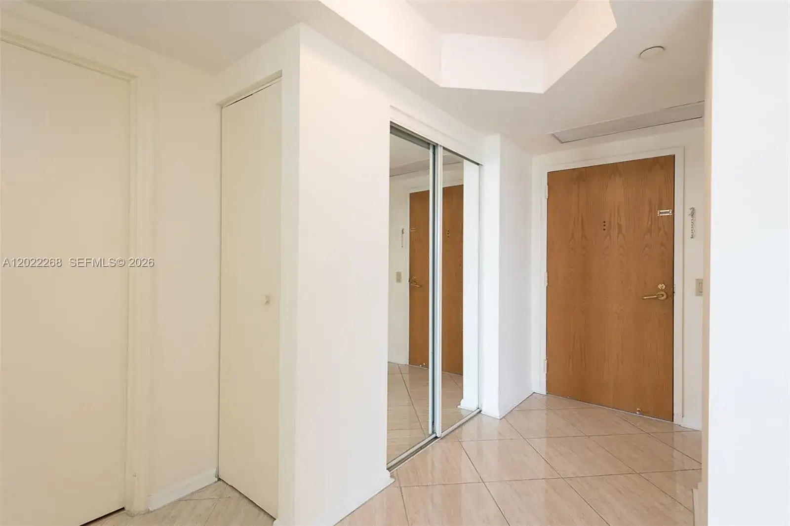 3610 Yacht Club Dr # 511, Aventura FL 33180 photo 3