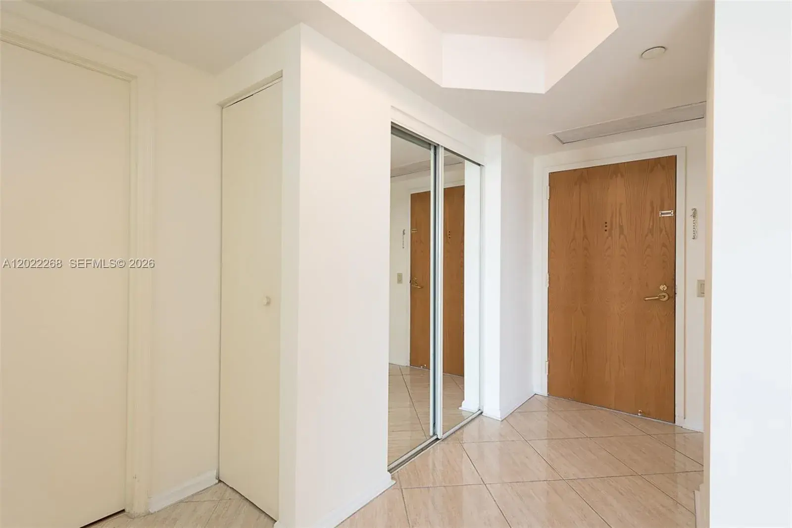 3610 Yacht Club Dr # 511, Aventura FL 33180